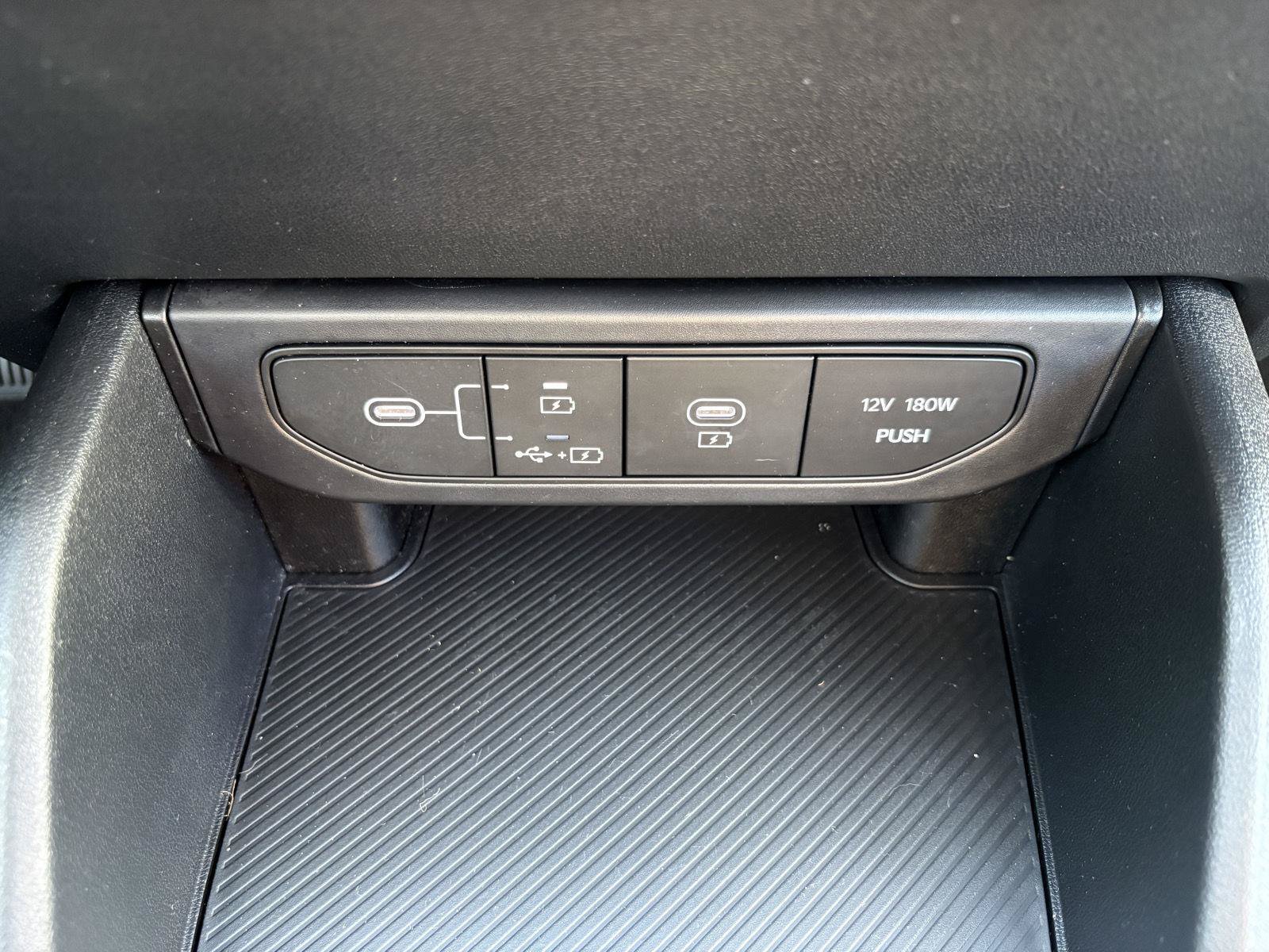 Used 2025 Kia K4 FWD image 35