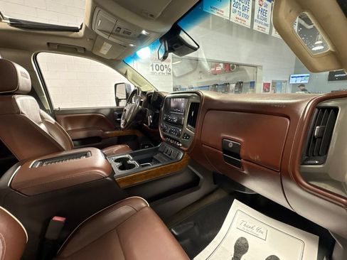 Used 2016 Chevrolet Silverado 2500 High Country w/ Duramax Plus Package AWD/4WD image 31
