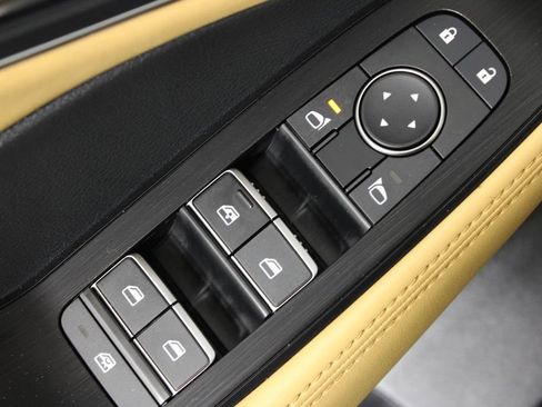 Used 2023 Nissan Rogue Platinum image 24