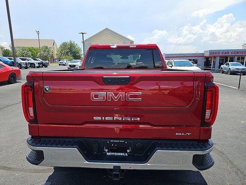 Used 2025 GMC Sierra 1500 SLT RWD image 4