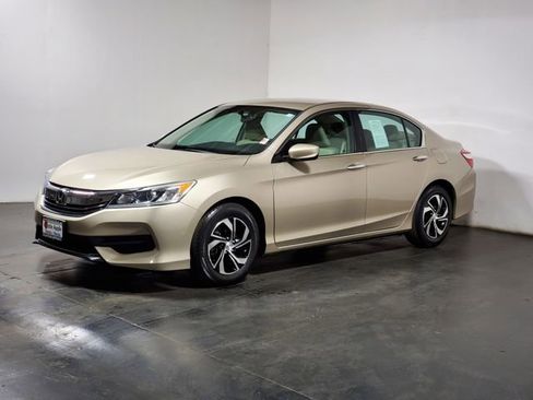 Used 2017 Honda Accord LX image 5