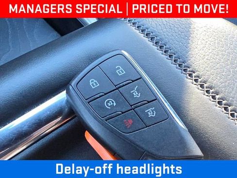 Used 2023 GMC Yukon Denali AWD/4WD image 28