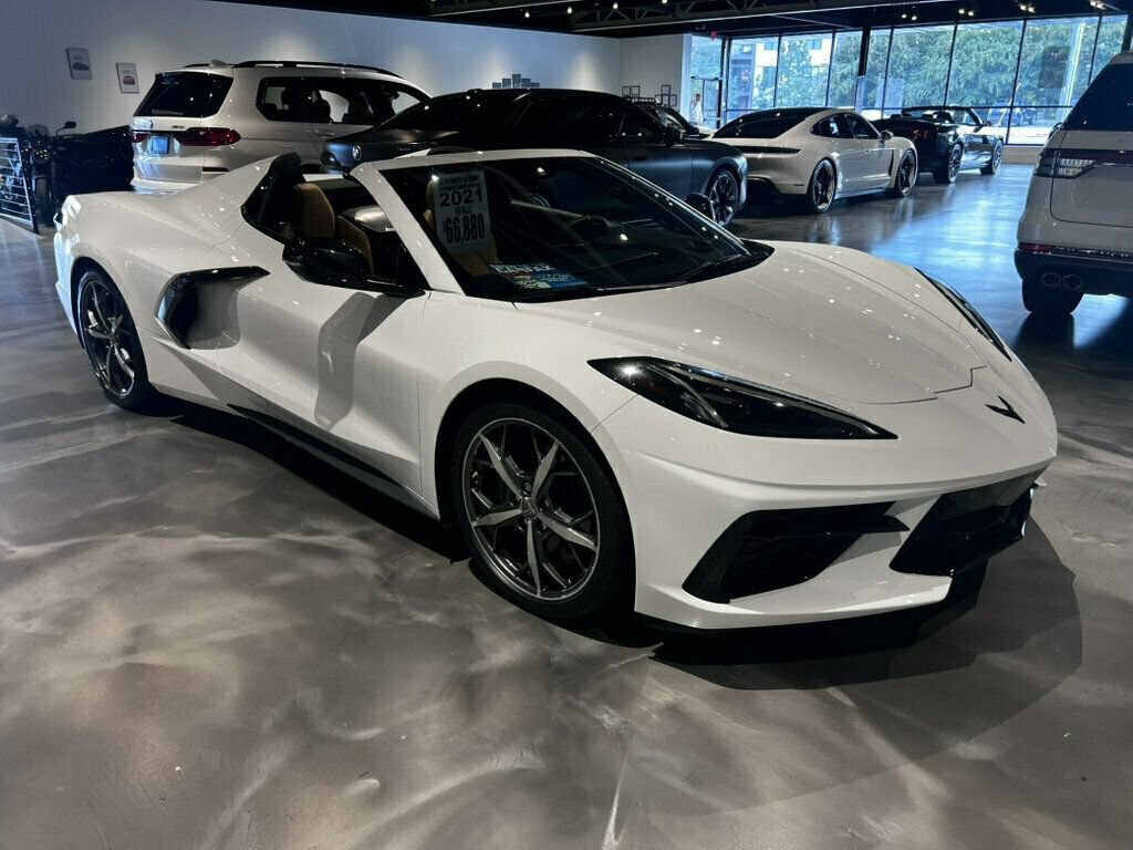 Used 2021 Chevrolet Corvette Stingray Premium Conv RWD image 3