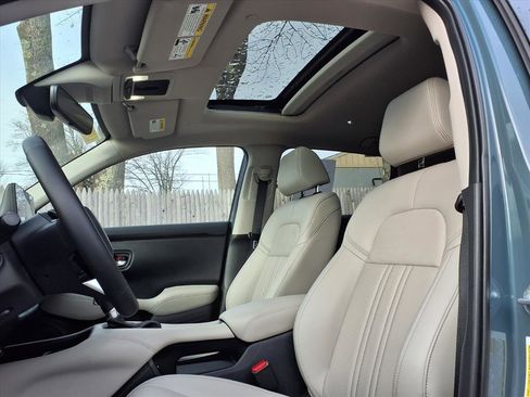 Used 2026 Honda HR-V EX-L image 18