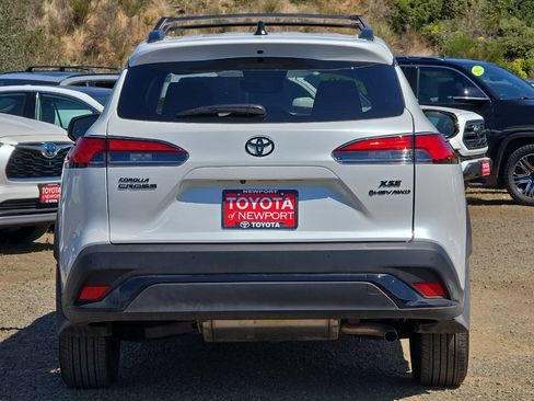 Used 2026 Toyota Corolla Cross AWD Hybrid w/ Convenience Package image 5