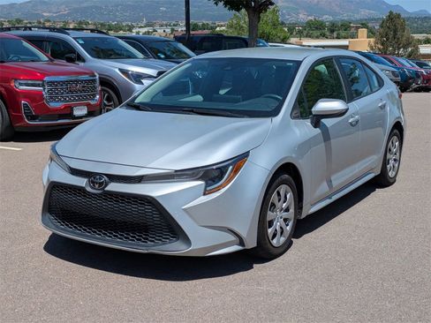 Used 2021 Toyota Corolla LE image 8