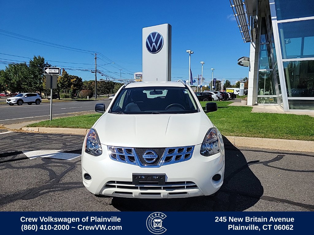 Used 2015 Nissan Rogue S w/ Convenience Package AWD/4WD image 2