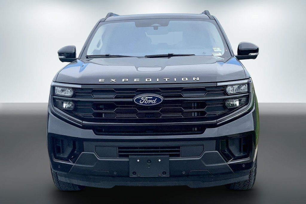 Used 2025 Ford Expedition Max Active AWD/4WD image 7