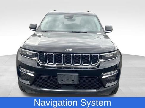Used 2023 Jeep Grand Cherokee Limited AWD/4WD image 2