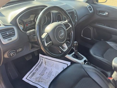 Used 2019 Jeep Compass Latitude w/ Cold Weather Group image 13