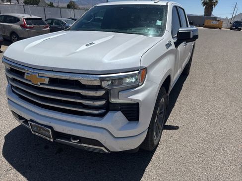 Used 2023 Chevrolet Silverado 1500 High Country w/ Technology Package AWD/4WD image 1