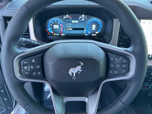 Used 2026 Ford Bronco Outer Banks w/ Sasquatch Package AWD/4WD image 15