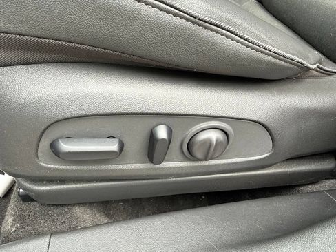 Used 2024 Buick Encore GX Preferred w/ Comfort Package AWD/4WD image 24