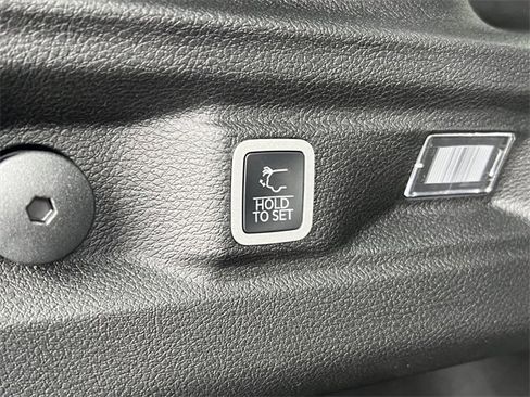 New 2025 Jeep Grand Cherokee L Laredo w/ Luxury Tech Group I image 38