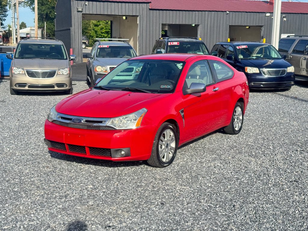 Used 2008 Ford Focus SE FWD image 1