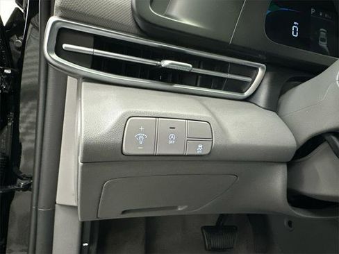 New 2026 Hyundai Elantra SE image 29