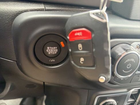Used 2022 Jeep Wrangler Unlimited Sport AWD/4WD image 28