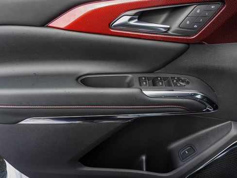 New 2026 Chevrolet Traverse RS image 18