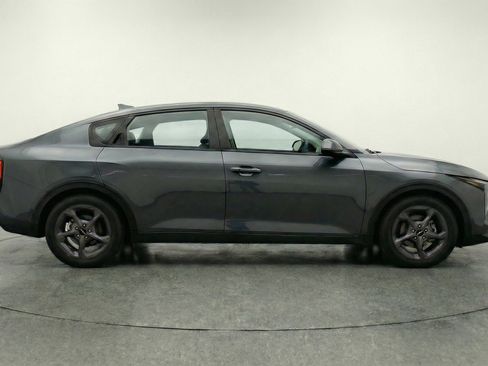 Used 2025 Kia K4 LXS image 11