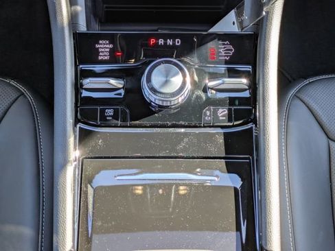 New 2025 Jeep Grand Cherokee Overland w/ Trailer Tow Package image 17