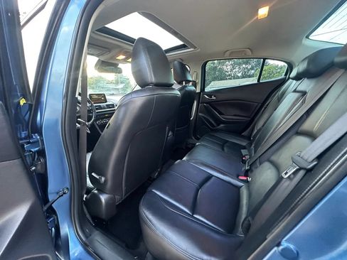Used 2017 MAZDA MAZDA3 Touring w/ Popular Equipment Package FWD image 15