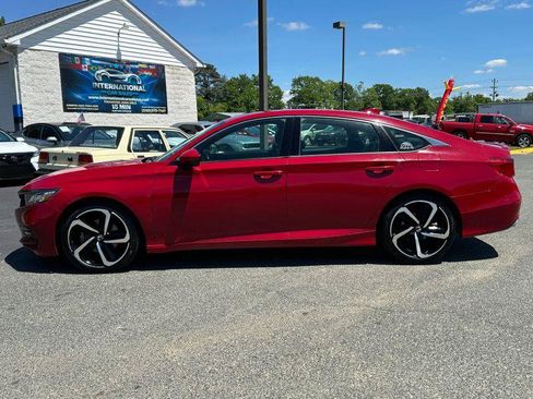 Used 2018 Honda Accord Sport image 8