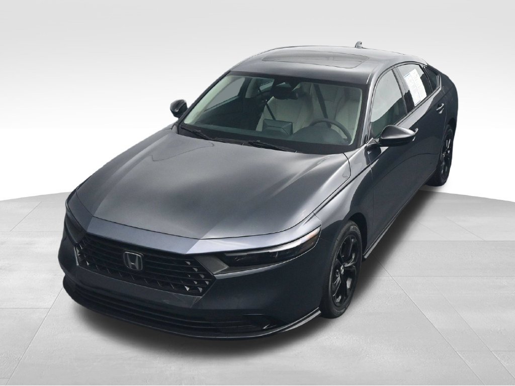 Used 2025 Honda Accord SE image 30