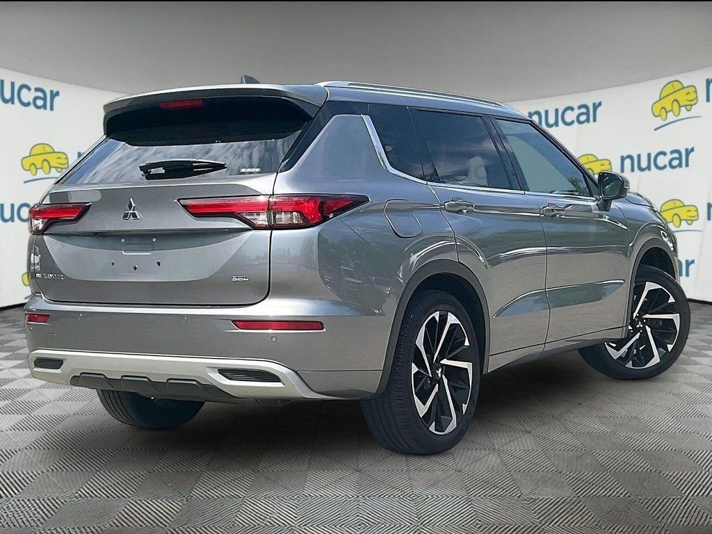 Used 2022 Mitsubishi Outlander SEL AWD/4WD image 6