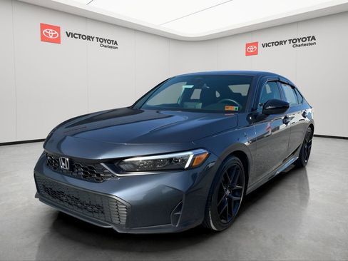 Used 2025 Honda Civic Sport image 2