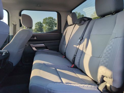 Used 2022 Toyota Tundra SR5 AWD/4WD image 37