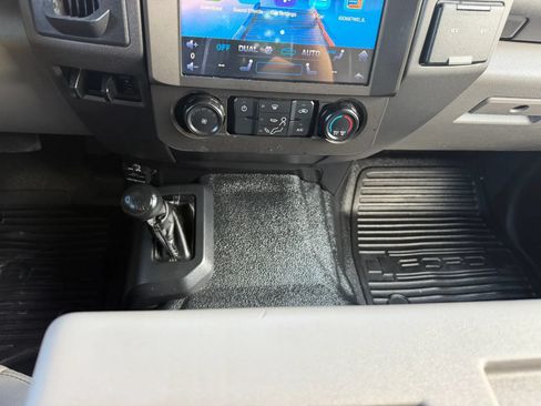 Used 2017 Ford F250 XL AWD/4WD image 43