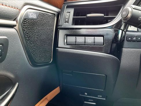 Used 2025 Lexus ES 350 Ultra Luxury w/ Accessory Package (Z1) FWD image 36