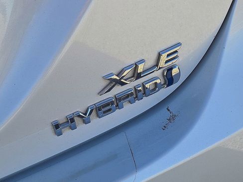 Used 2023 Toyota Camry XLE image 13