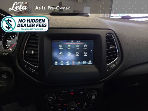 Used 2019 Jeep Compass Latitude w/ Cold Weather Group AWD/4WD image 10