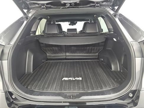 Used 2022 Toyota RAV4 XSE w/ XSE Grade Weather Package AWD/4WD image 32