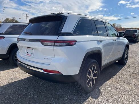 New 2025 Jeep Grand Cherokee Limited image 4