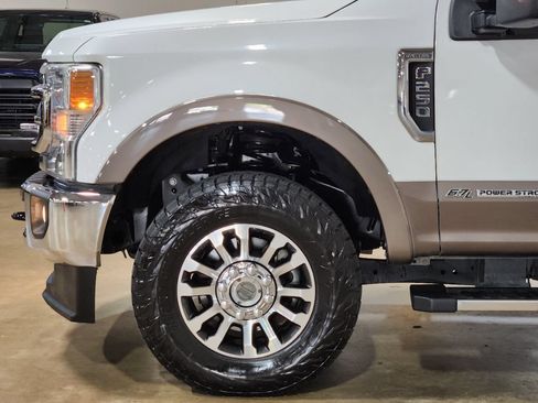 Used 2022 Ford F250 Lariat w/ Lariat Value Package AWD/4WD image 5