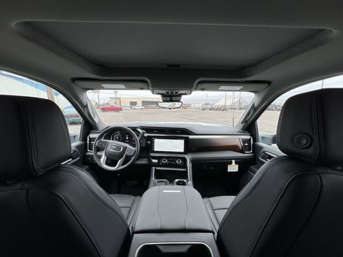 New 2026 GMC Sierra 3500 Denali w/ Denali Reserve Package image 21