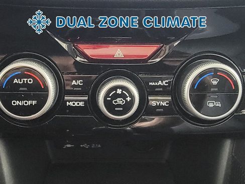 Used 2023 Subaru Forester Limited image 23