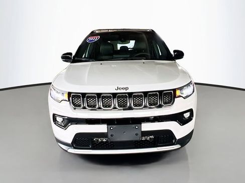 Used 2023 Jeep Compass Limited w/ Elite Group AWD/4WD image 3