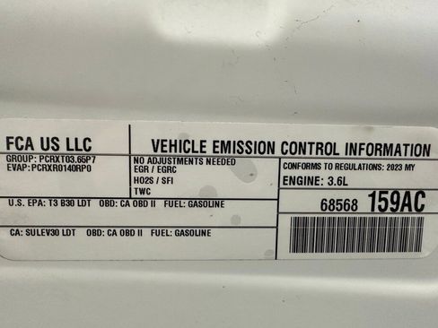 Used 2023 Chrysler Pacifica Touring-L image 69