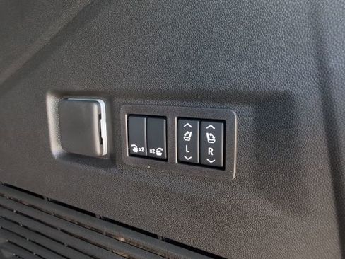 New 2025 Chevrolet Tahoe Premier w/ Sun And Tow Package image 12