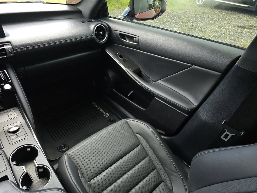 Used 2021 Lexus IS 350 F Sport RWD image 17