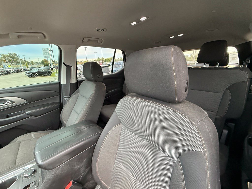 Used 2018 Chevrolet Traverse LS FWD image 13