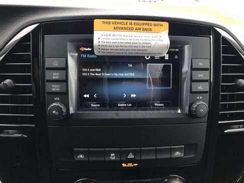 Certified 2023 Mercedes-Benz Metris Passenger image 15