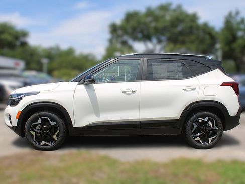 New 2026 Kia Seltos S FWD image 13