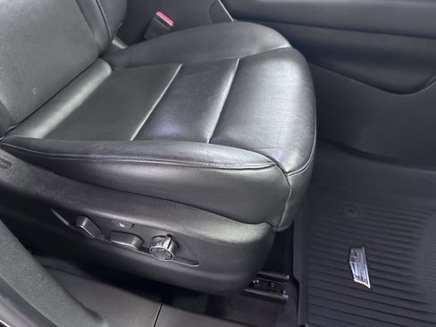 Used 2019 Cadillac XT4 Premium Luxury image 38