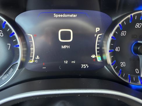 New 2026 Chrysler Pacifica Select image 14