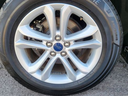 Used 2020 Ford Edge SEL AWD/4WD image 13