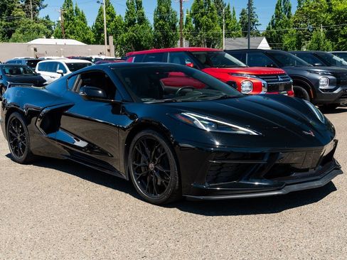 Used 2023 Chevrolet Corvette Stingray Premium Cpe w/ Z51 Performance Package image 1